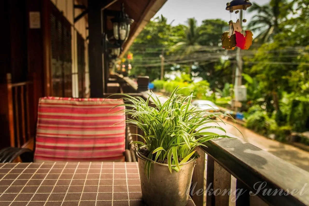 Mekong Sunset Guesthouse Λουάνγκ Πραμπάνγκ Πανσιόν