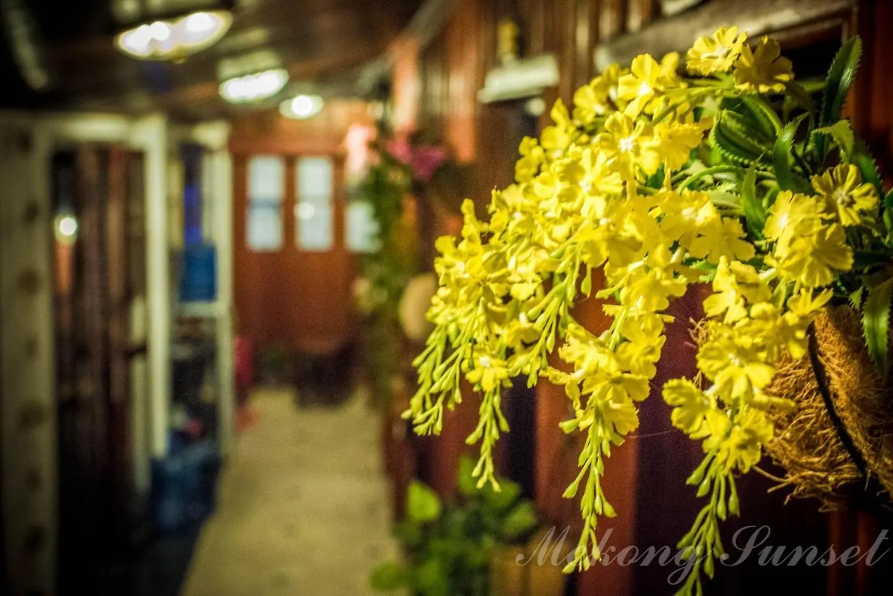 Mekong Sunset Guesthouse Λουάνγκ Πραμπάνγκ